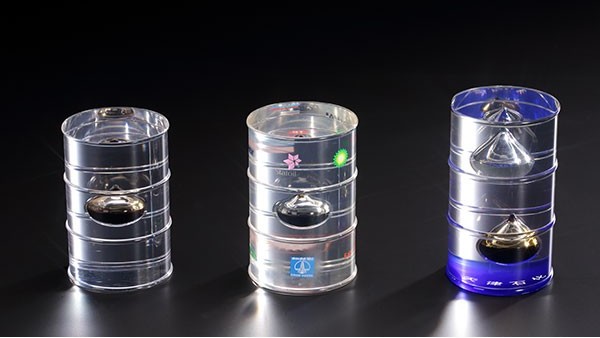 博藝亞克力展示架定做首先應(yīng)該了解那些事情呢？